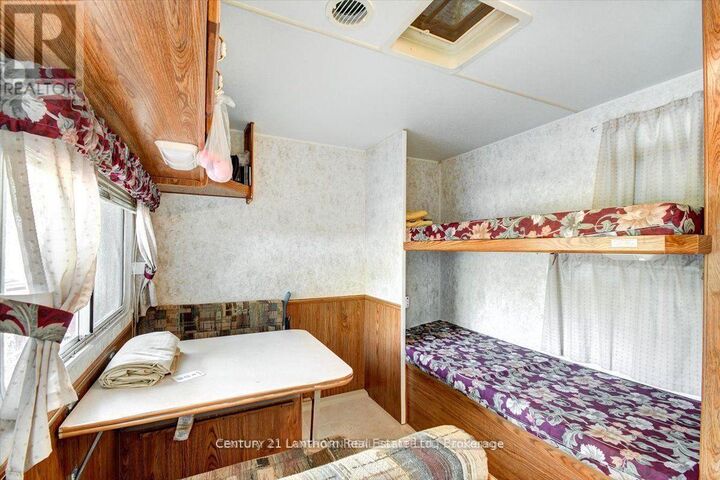 Property Photo: 54 Beach Road ON K0K 2M0
