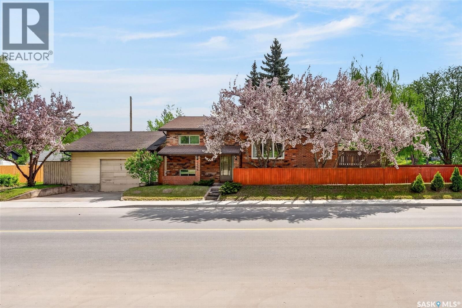 Property Photo: 2330 Central Avenue SK S6V 4X5