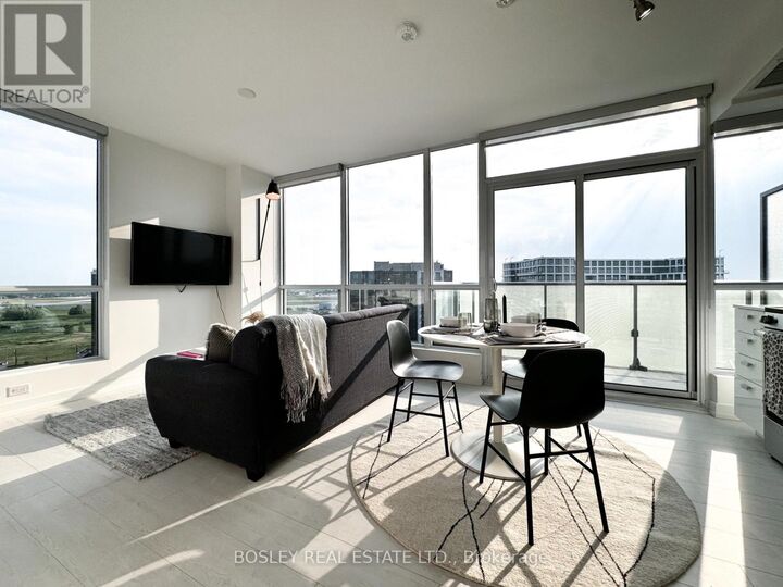 Property Photo: 10 De Boers Drive 1313 ON M3J 0L6