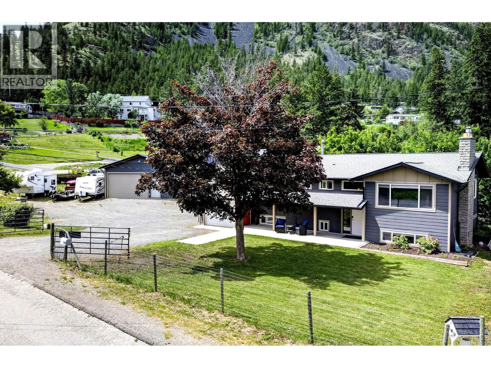 Property Photo: 1399 Lamar Drive BC V2C 5C5
