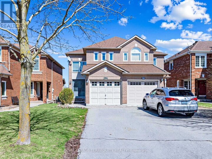 Property Photo: 284 Pinnacle Trail ON L4G 7G2