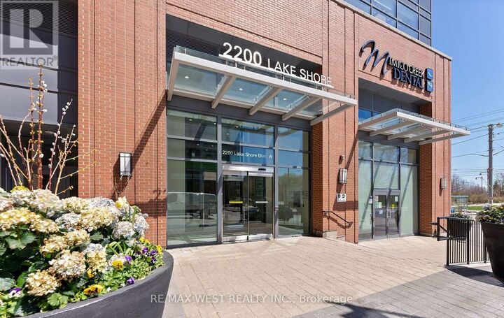 Property Photo: 2200 Lakeshore Boulevard 611 ON M8V 1A4