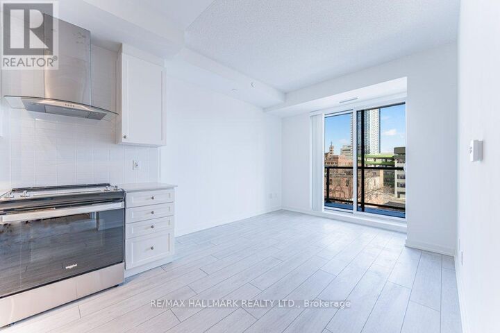 Property Photo:  55 Duke Street West 309  ON N2H 0C9 