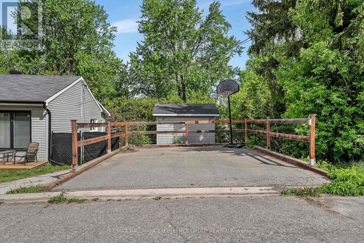 Property Photo: 1310 Henri Circle ON K4K 1C6
