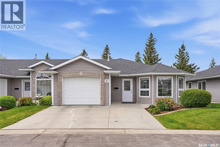 Property Photo: 5 206 Ross Avenue SK S0K 1E0