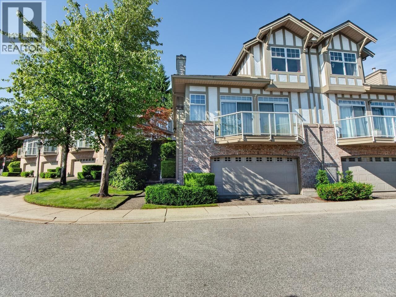 Property Photo: 5221 Oakmount Crescent 29 BC V5H 4R4