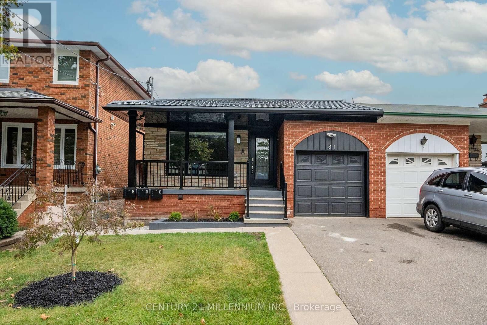 Property Photo: 31 Mariposa Avenue C ON M6N 4A1