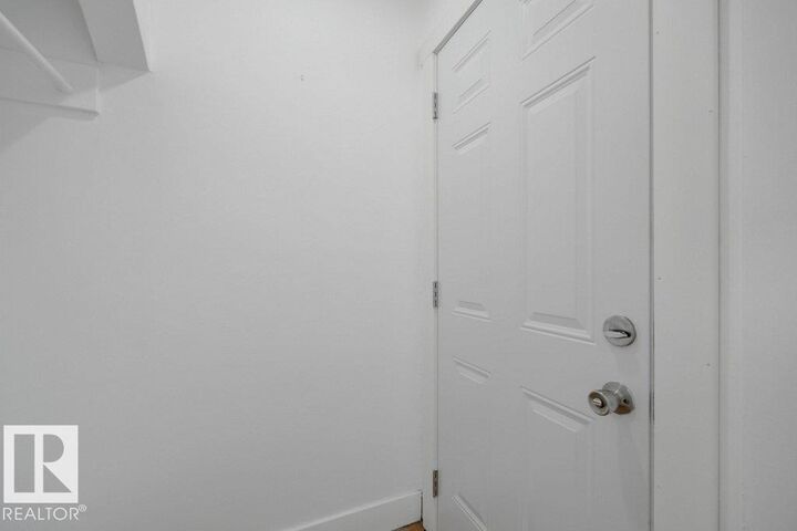 Property Photo:  10844 97 Street NW  AB T5H 1H5 