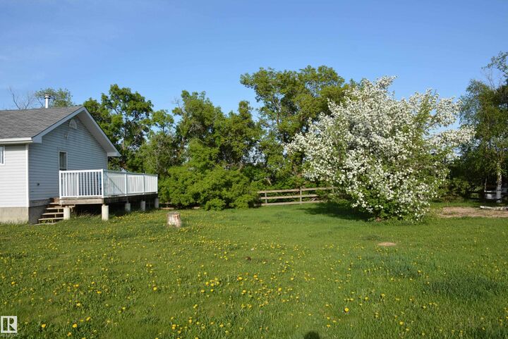 Property Photo:  59032 Rge Rd 40  AB T0G 1R1 