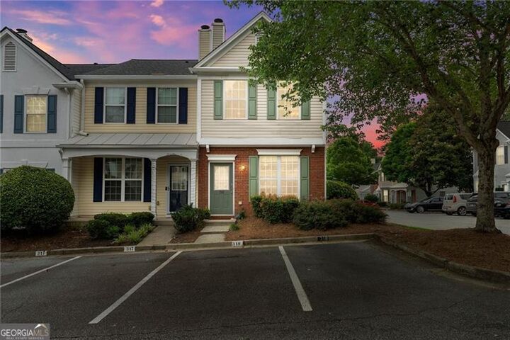 Property Photo:  318 Devonshire Drive  GA 30022 