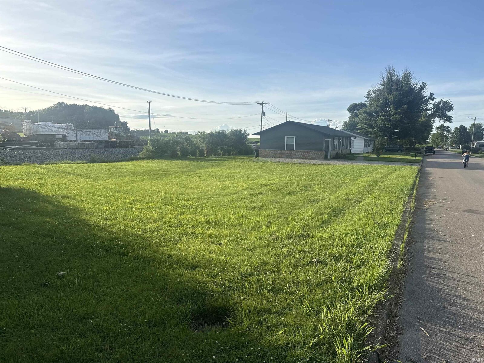 Property Photo:  1815 Westwood Drive  IN 47620 