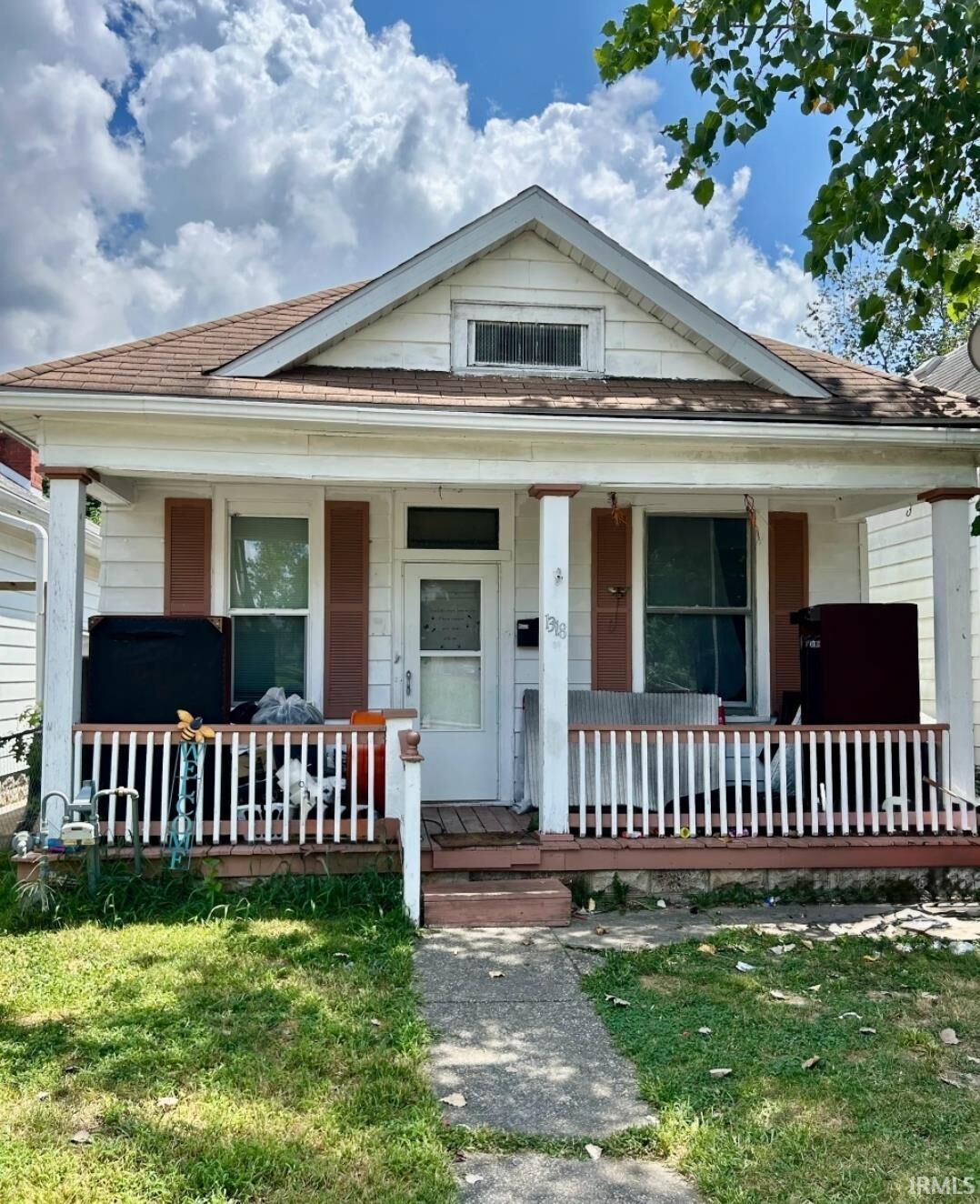 Property Photo: 1318 S Governor Street IN 47713
