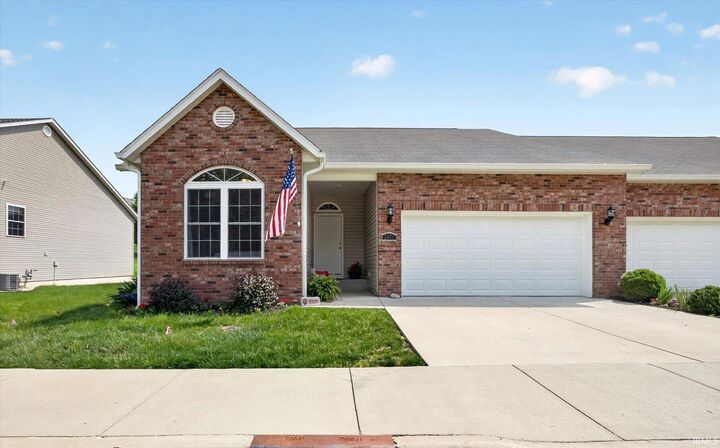 Property Photo: 2471 N Stonelake Circle IN 47404