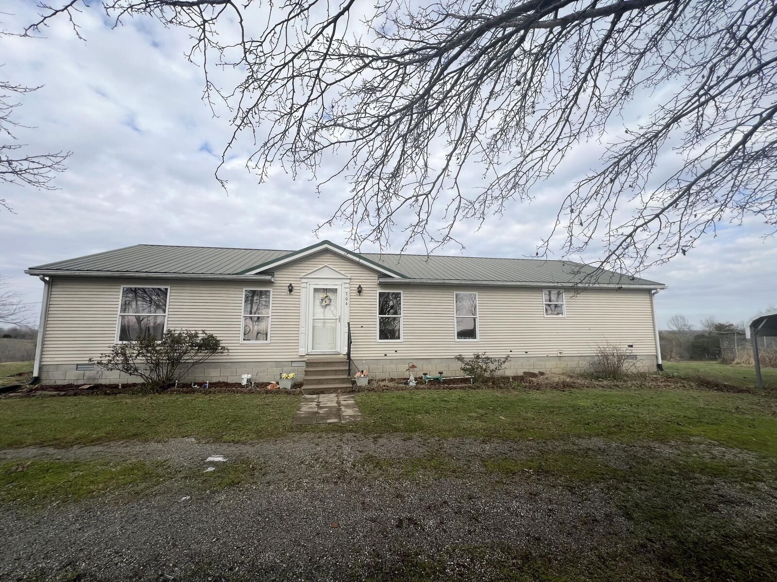 Property Photo: 704 Cardwell Road KY 40330