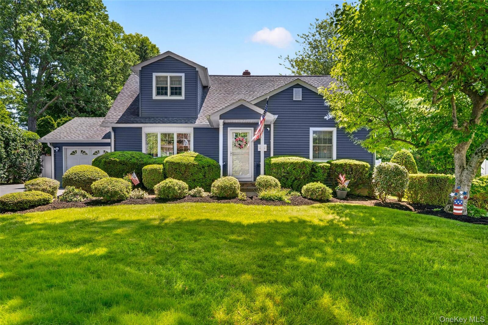Property Photo:  10 N Edsall Avenue  NY 10954 