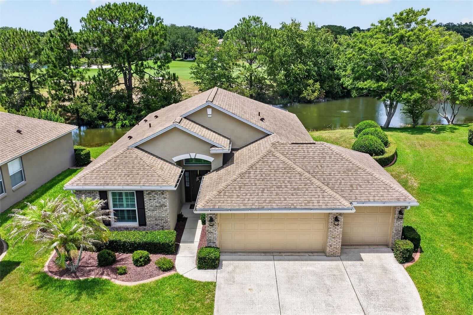 Property Photo:  8041 Saint James Way  FL 32757 