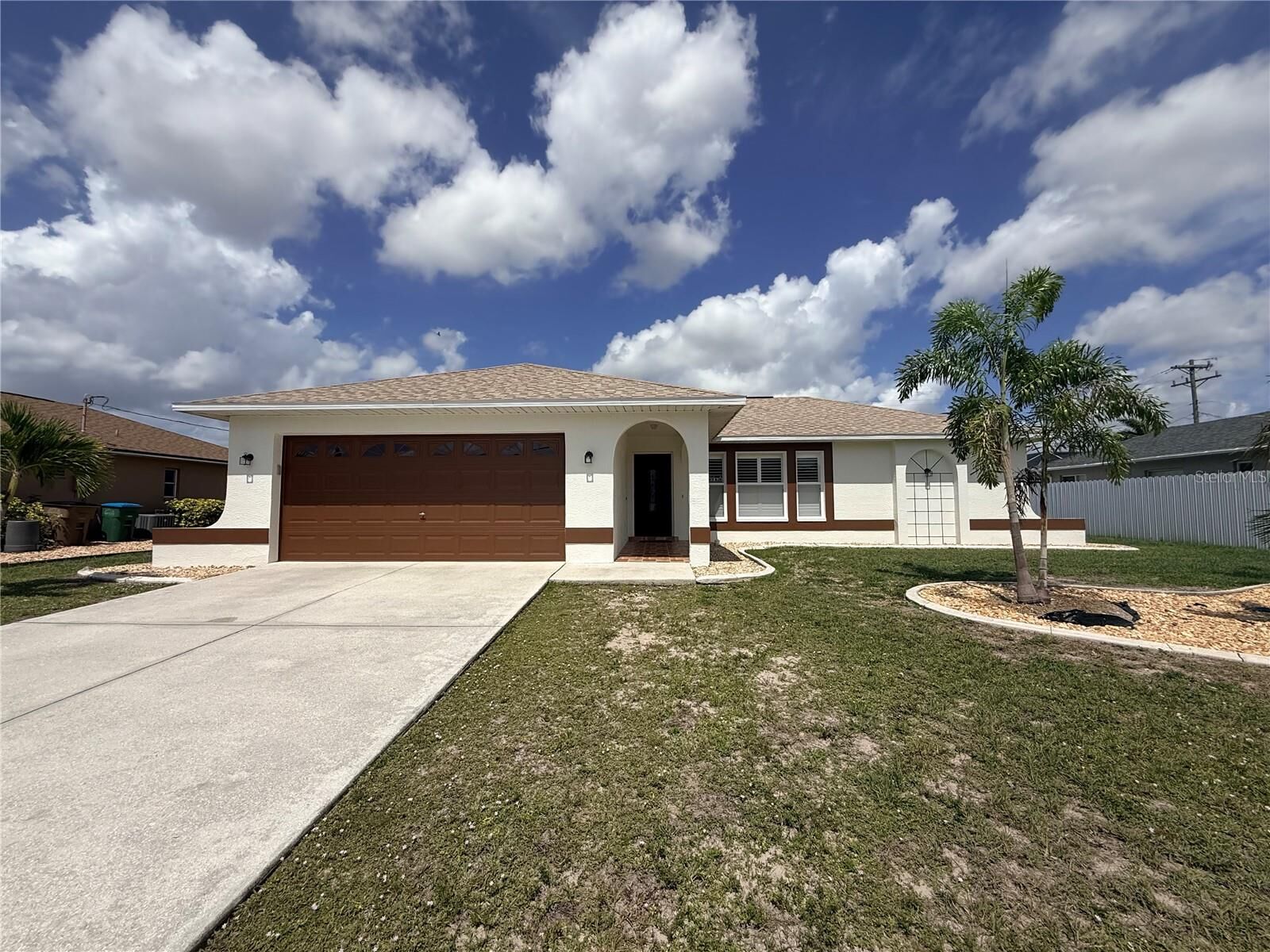 Property Photo:  2136 SE 1st Avenue  FL 33990 
