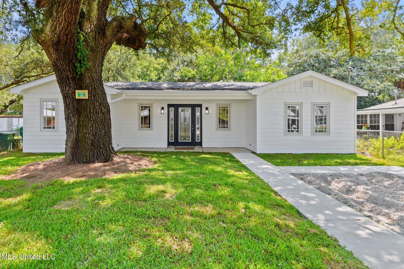 Property Photo: 426 Demontluzin Avenue MS 39520