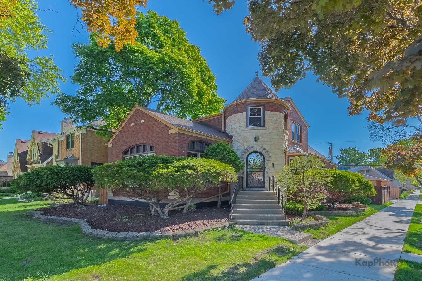 Property Photo: 1701 N Rutherford Avenue IL 60707
