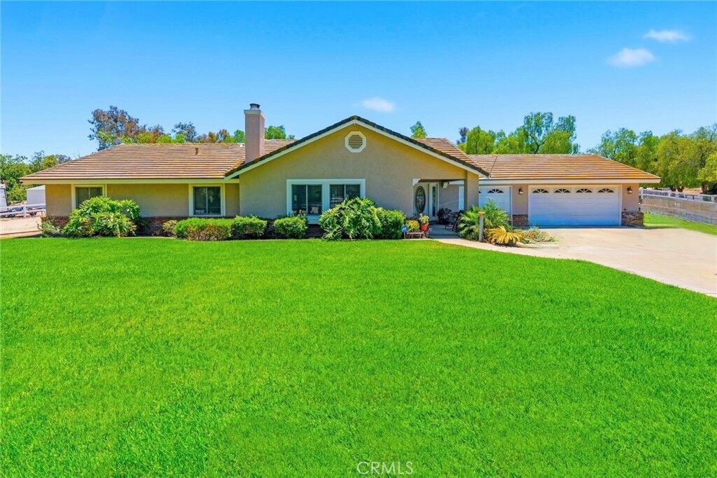 Property Photo:  23030 Miners Rd  CA 92570 