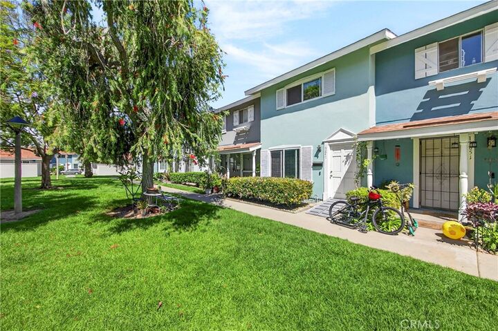 Property Photo:  19847 Kingswood  CA 92646 