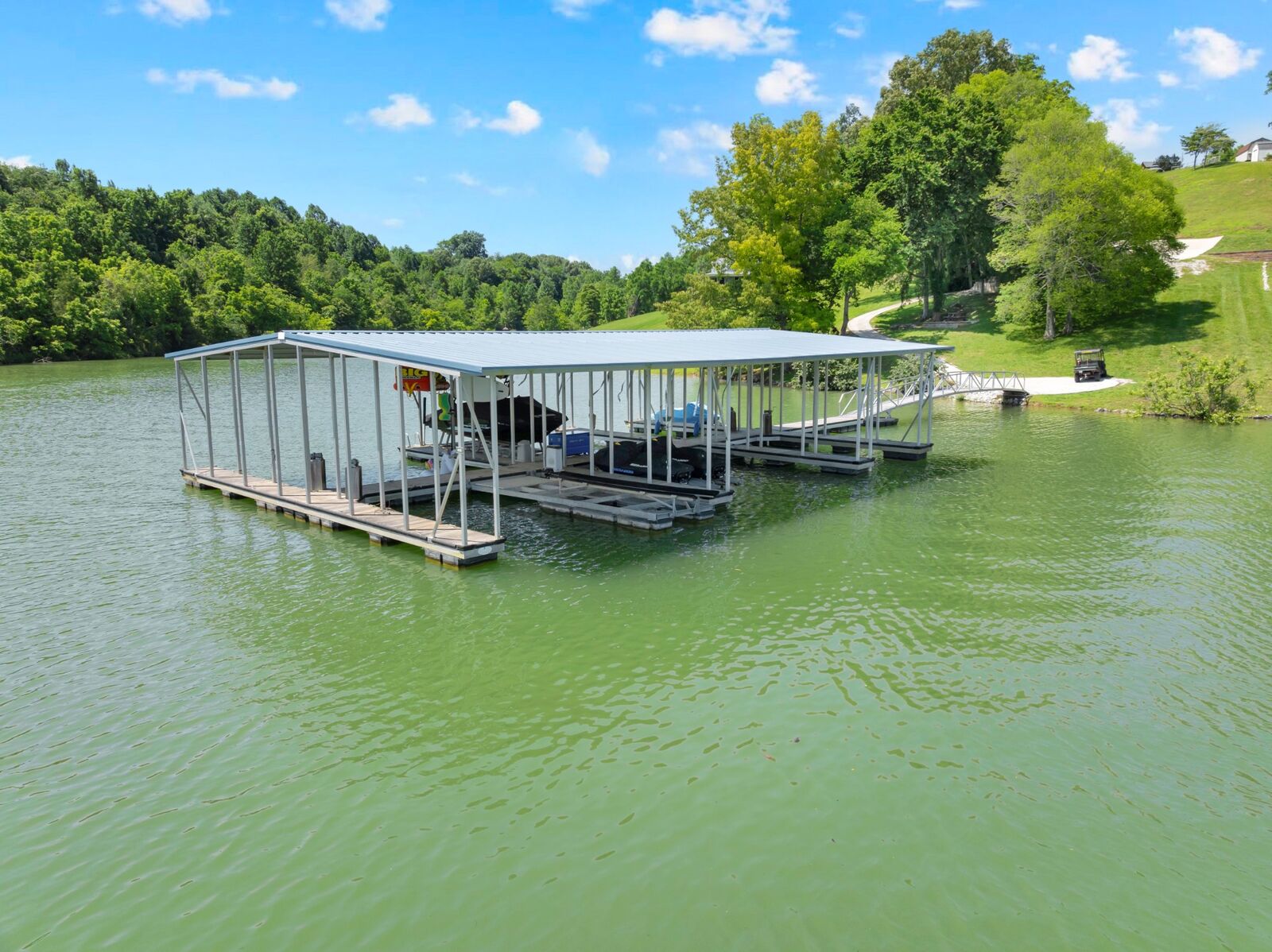 Property Photo:  621 Lake Haven Dr  TN 37388 