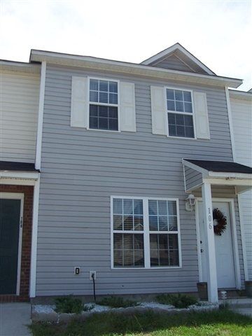 Property Photo:  106 Pinegrove Court  NC 28546 