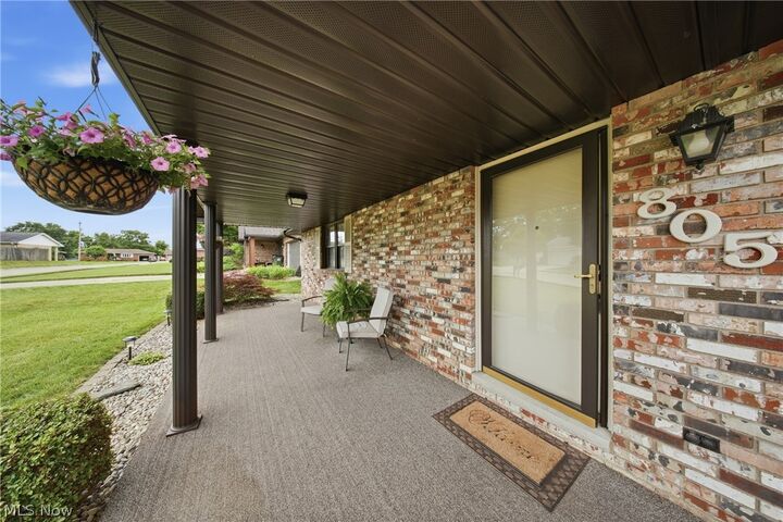 Property Photo:  805 Ashberry Drive  OH 45714 