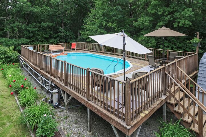 Property Photo:  59 Whipplewill Road  NH 03070 