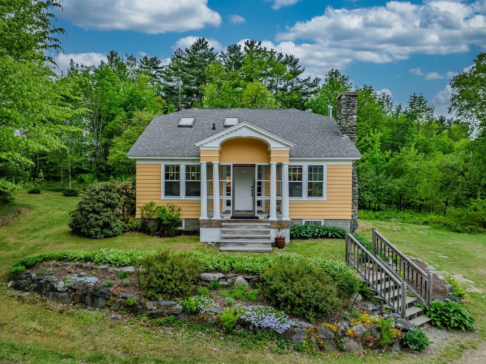 Property Photo:  905 Main Street  NH 03574 