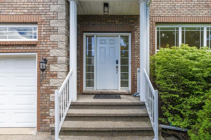 Property Photo: 15 Kingsbury Way NS B4A 4M5