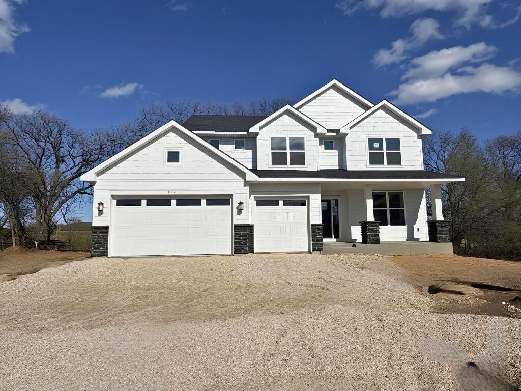 Property Photo:  834 Londonderry Lane NW  MN 55901 
