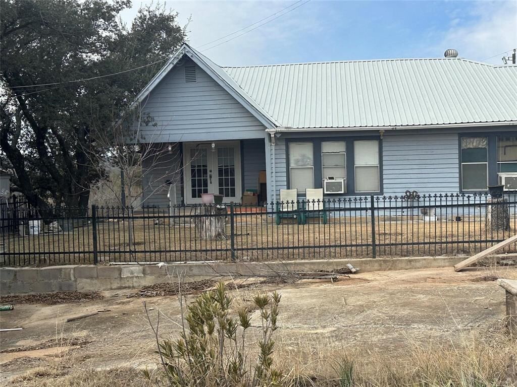 Property Photo:  11101 County Road 228  TX 76801 