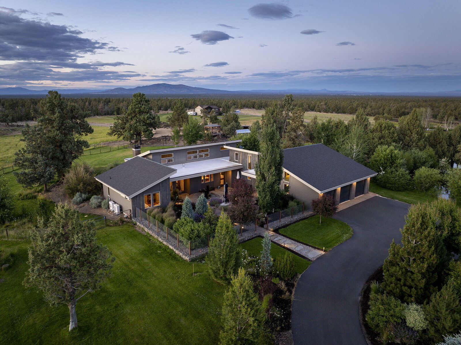 Property Photo:  23420 Bear Creek Road  OR 97701 