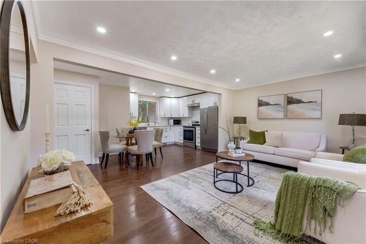 Property Photo:  88 Dumbarton Street  ON N1E 3T7 