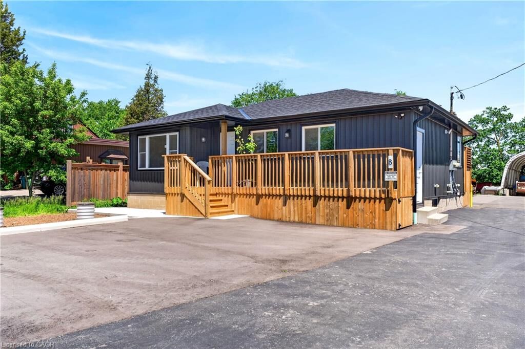 Property Photo: 8 Cornell Avenue Upper ON L8E 5N2