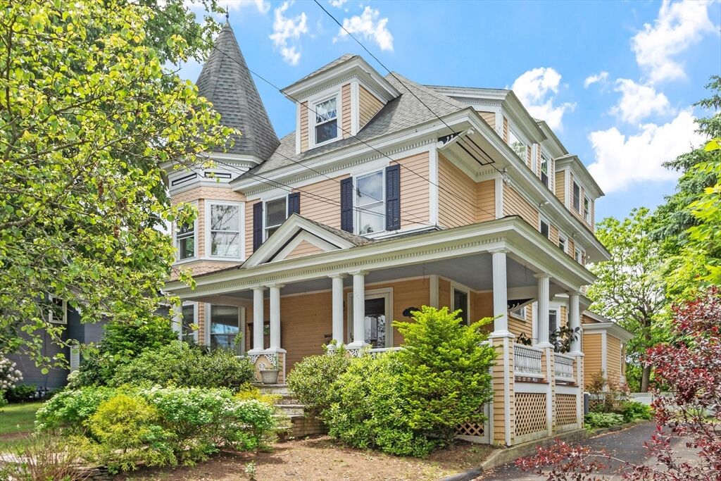 Property Photo:  10 Stevens St  MA 01844 