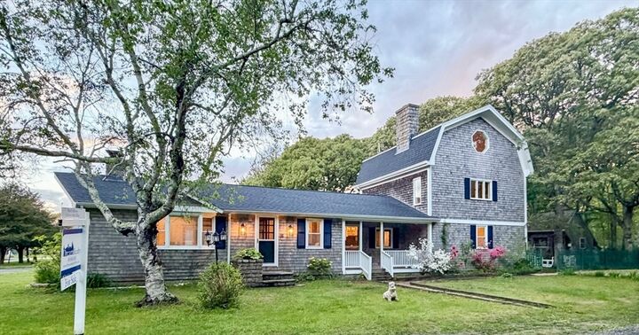 Property Photo:  98 Ebony St  MA 02719 