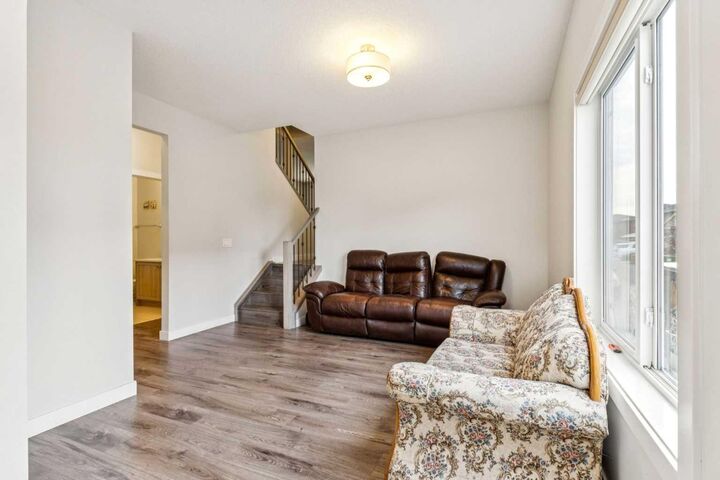 Property Photo: 118 Saddlestone Park NE AB T3J 0Z4