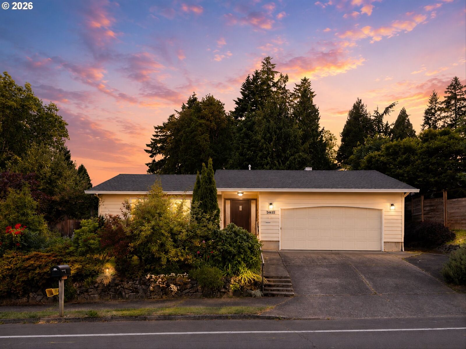 Property Photo:  14635 SW 97th Ave  OR 97224 