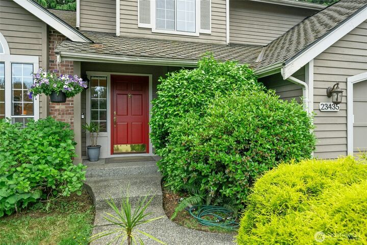 Property Photo:  23435 NE 28th Place  WA 98074 