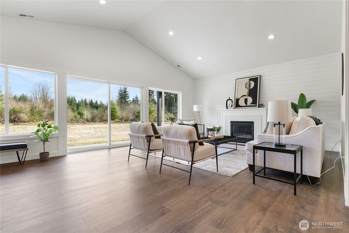 Property Photo:  820  Barbara Lane  WA 98531 
