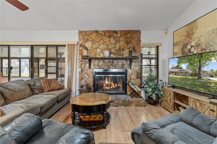 Property Photo:  8921 S Thoroughbred Point  FL 34452 