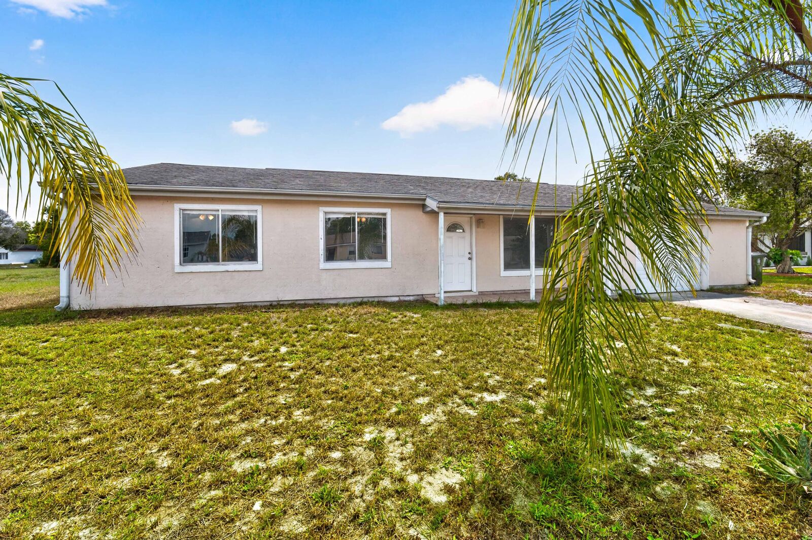 Property Photo:  261 SW Cherryhill Road  FL 34953 