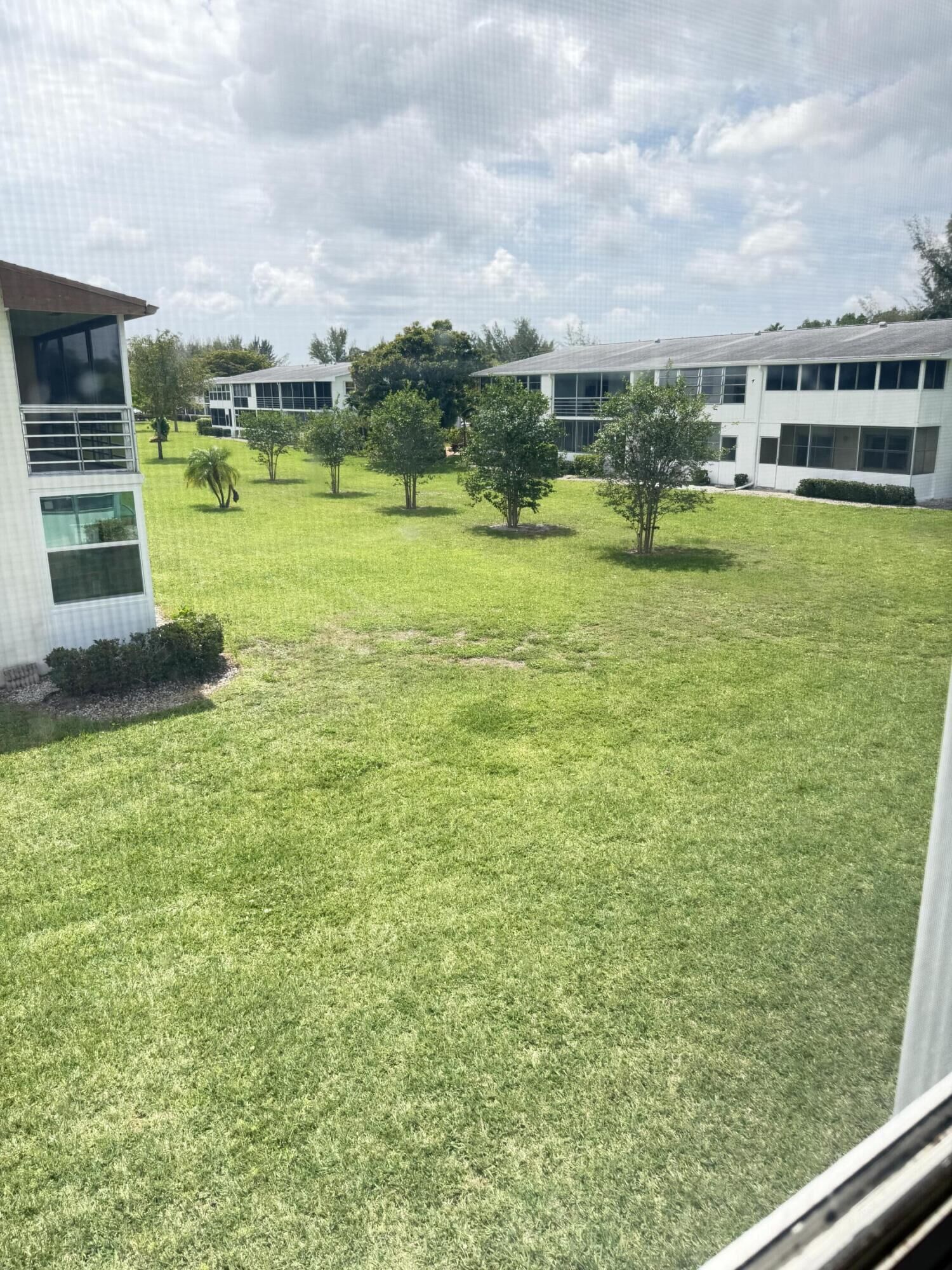 Property Photo: 179 Windsor H FL 33417