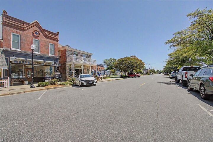 Property Photo:  300 Mason Avenue 2C  VA 23310 
