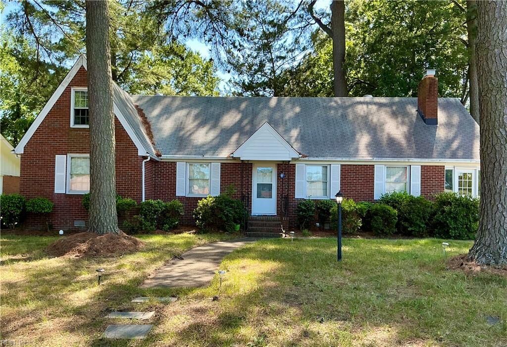 Property Photo:  226 Mayflower Rd  VA 23701 
