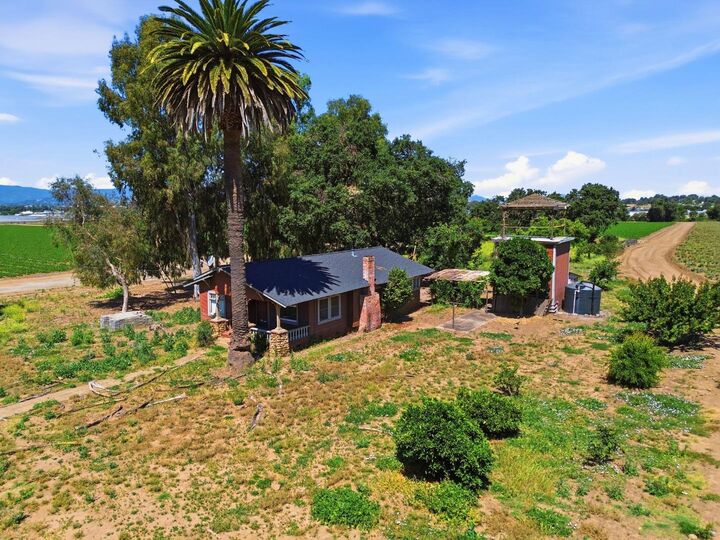 Property Photo:  3115 Leavesley Road  CA 95020 