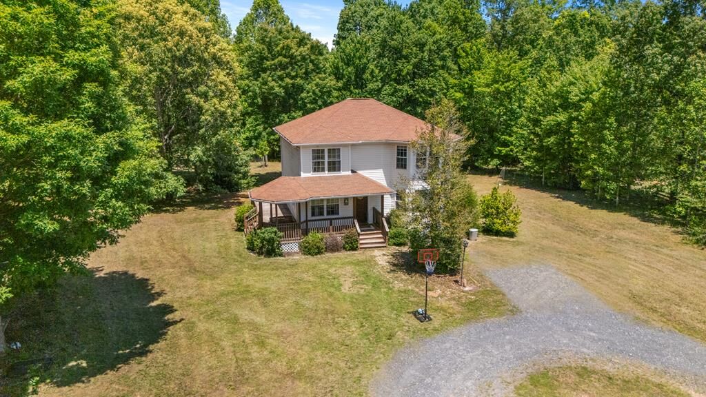 Property Photo: 89 Johnson Station Rd VA 23936