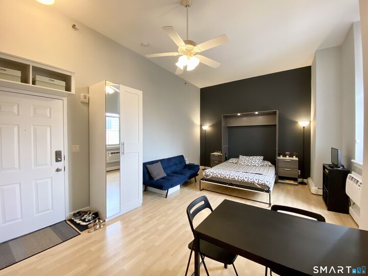 Property Photo:  124 Court Street 605  CT 06510 